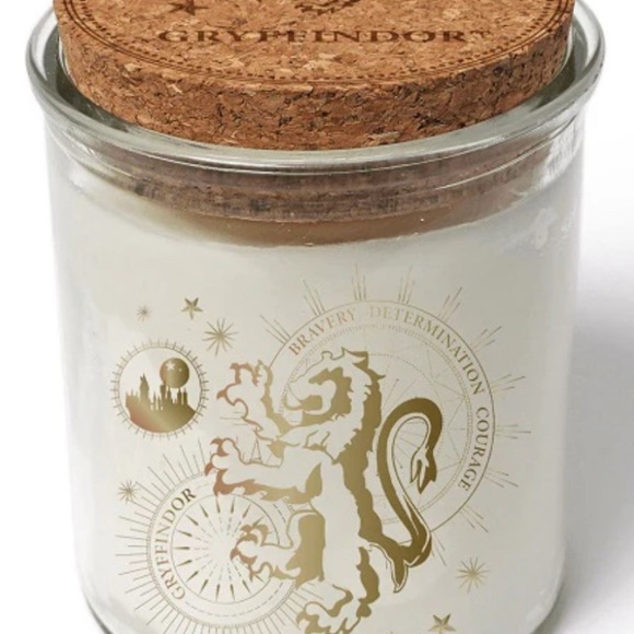 NIB Harry Potter Gryffindor Magical Color Changing Candle - Picture 3 of 3